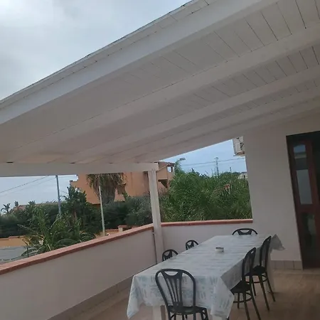 Deep Sea アパートホテル