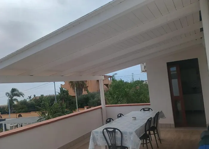 Deep Sea アパートホテル