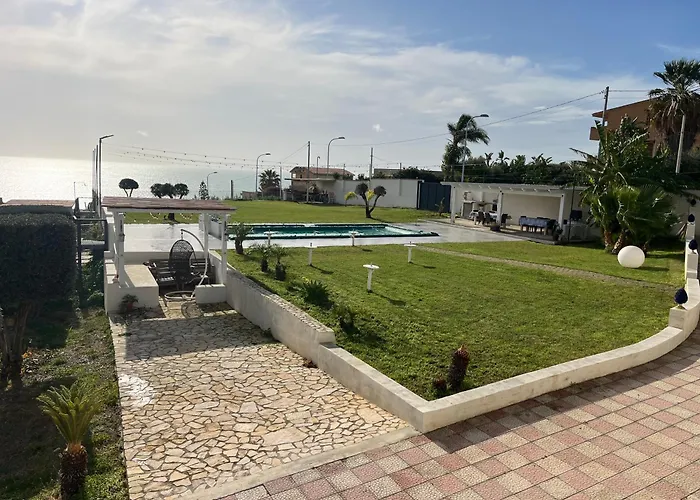 Deep Sea アパートホテル