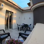 Deep Sea Aparthotel 4*