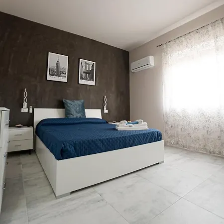 Aparthotel Deep Sea 4*