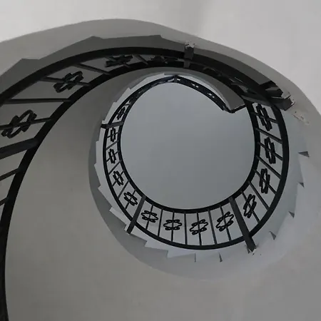 Deep Sea Aparthotel 4*