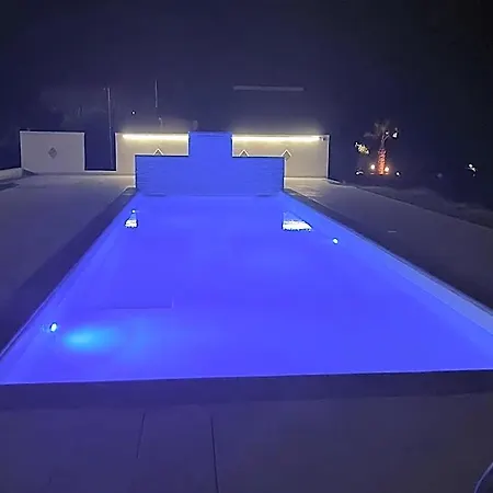 Deep Sea Apartahotel 4*